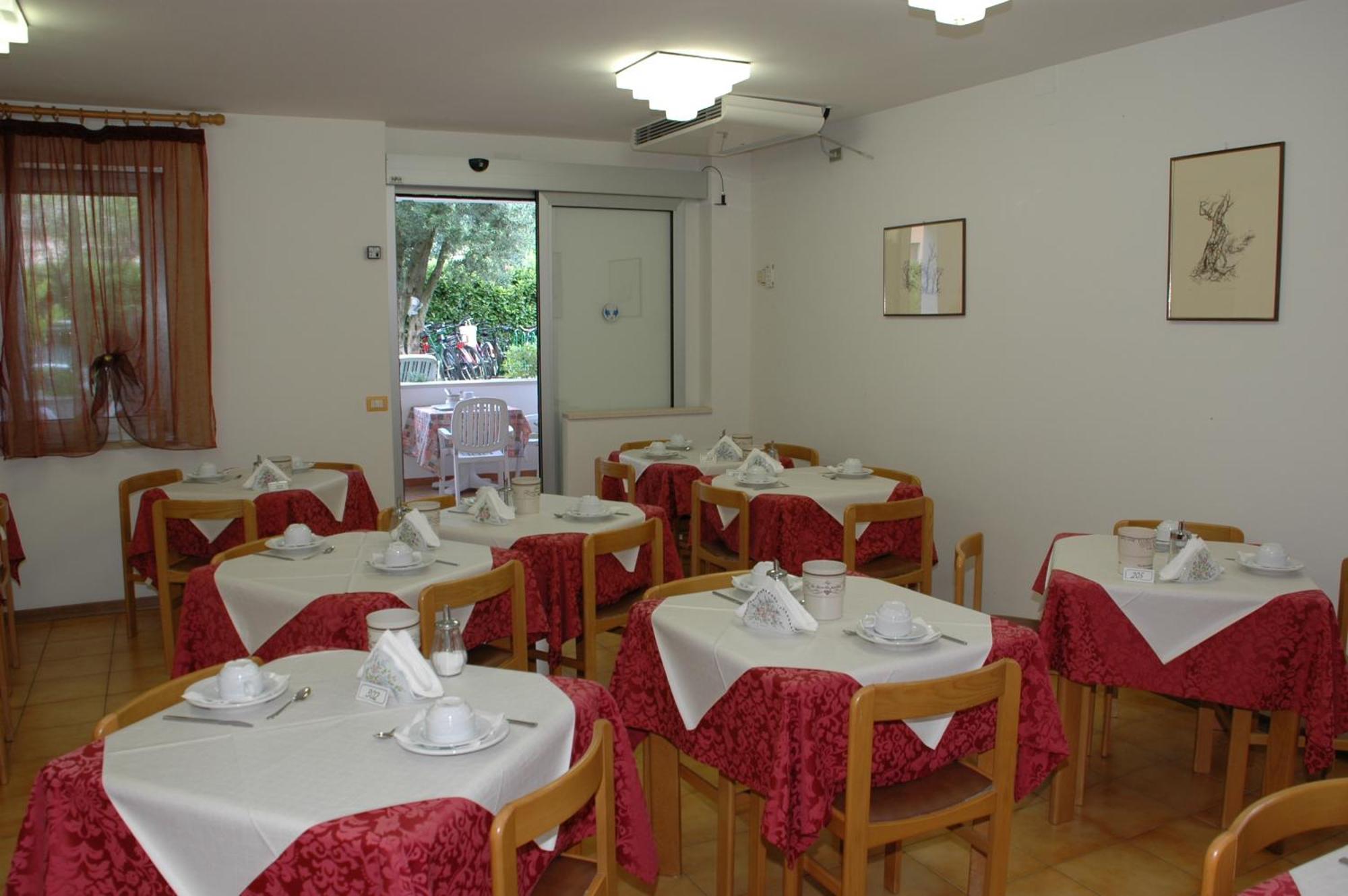 טורבולה Hotel Garni Villa Magnolia מראה חיצוני תמונה