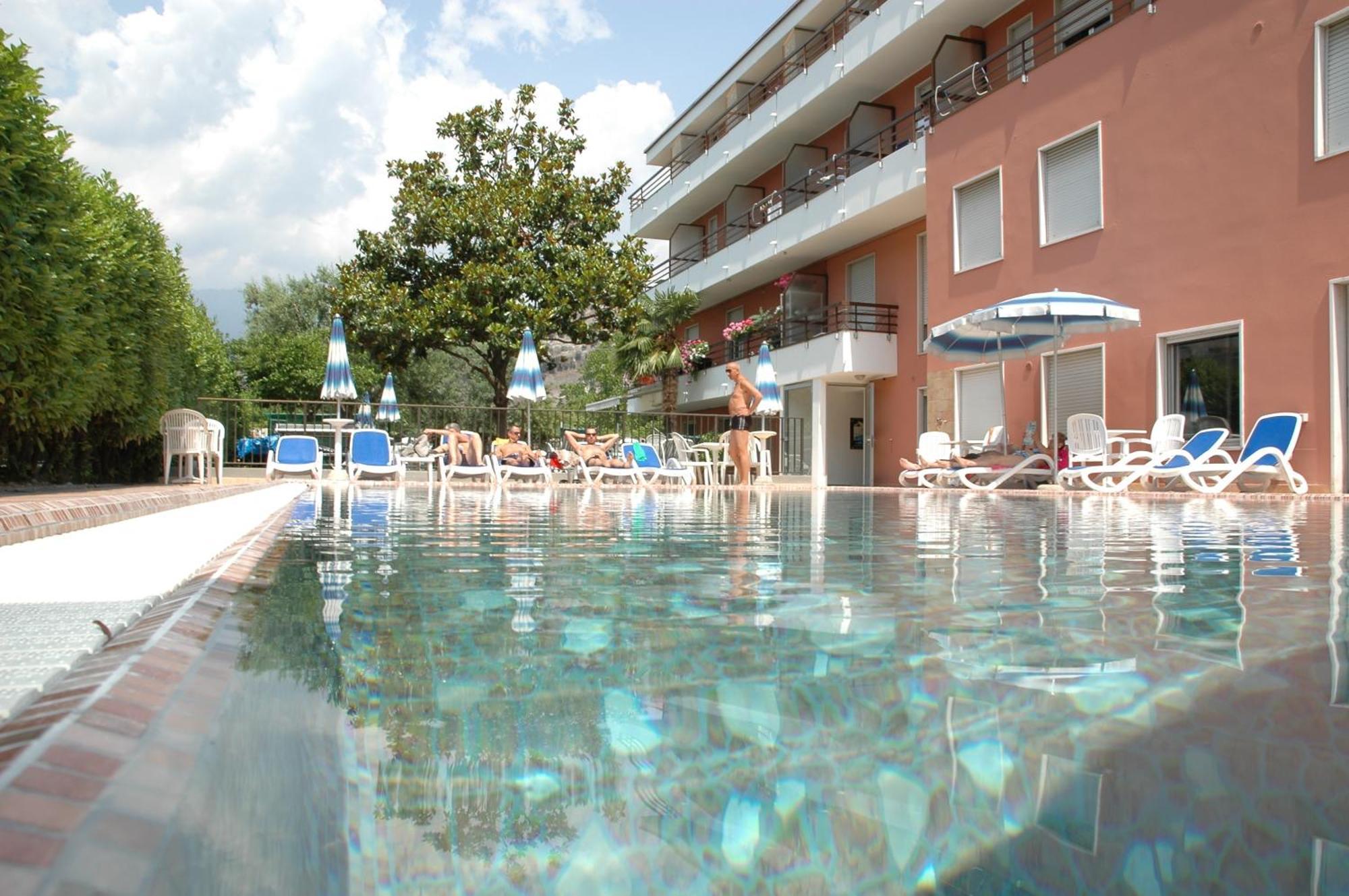 טורבולה Hotel Garni Villa Magnolia מראה חיצוני תמונה