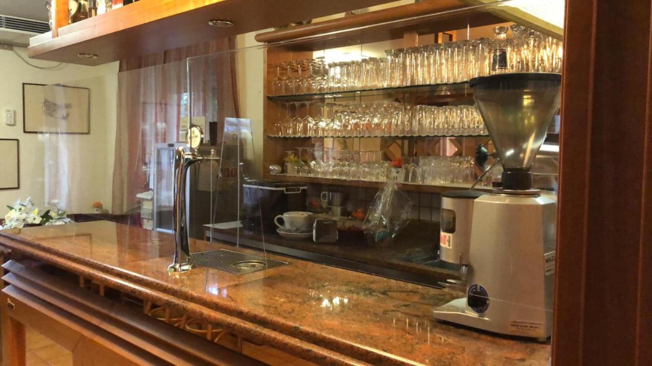 טורבולה Hotel Garni Villa Magnolia מראה חיצוני תמונה